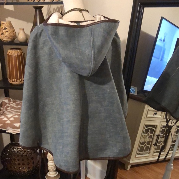ANTHROPOLOGIE HEI HEI Gray Leather Hooded Reversible Pocket Poncho Top XS/S - Picture 9 of 16